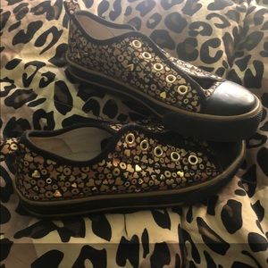 Old navy girls sneaker